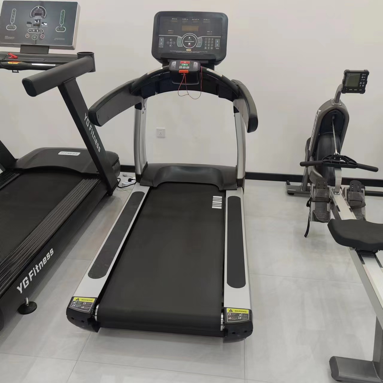 Elektryczna bieżnia do użytku  – Running Gear Equipment recenzja i cena
