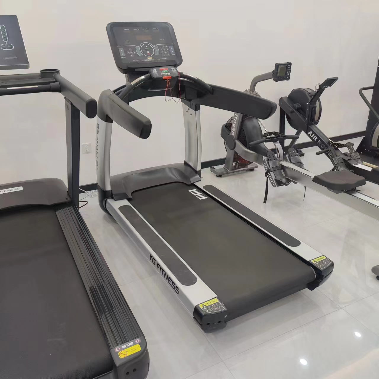 Elektryczna bieżnia do użytku  – Running Gear Equipment recenzja i cena
